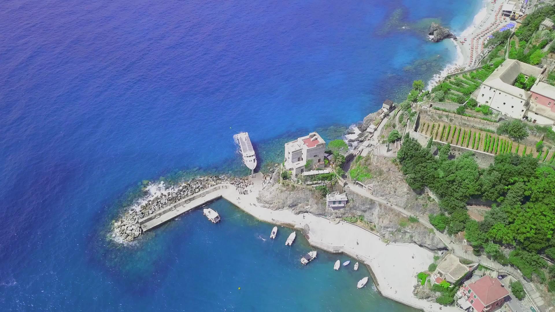 意大利第五渔村蒙特罗索拉斯视频的预览图