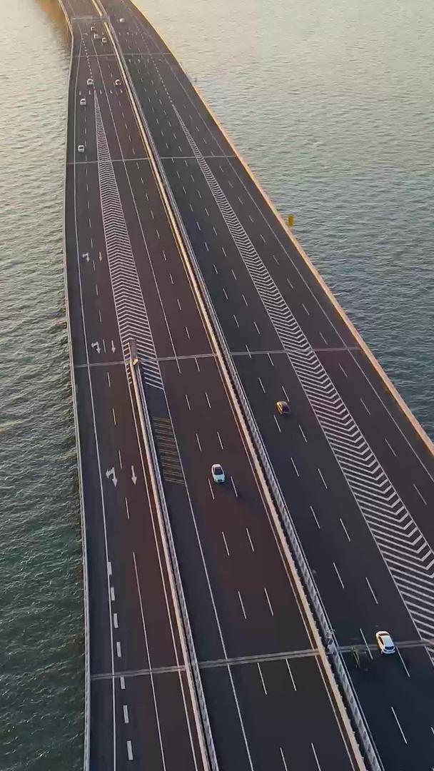 跨海大桥城市交通视频的预览图