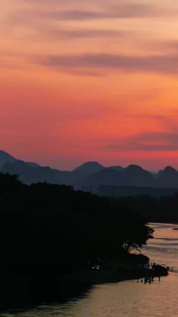 桂林龙门大桥地标景傍晚日落视频的预览图