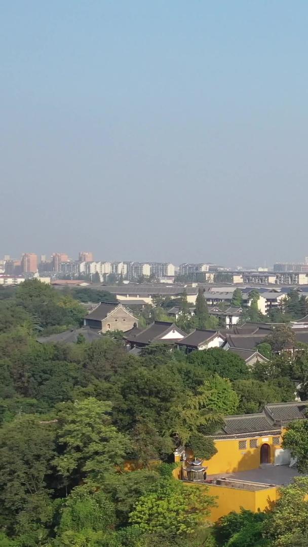 江苏省扬州大明寺航拍视频视频的预览图