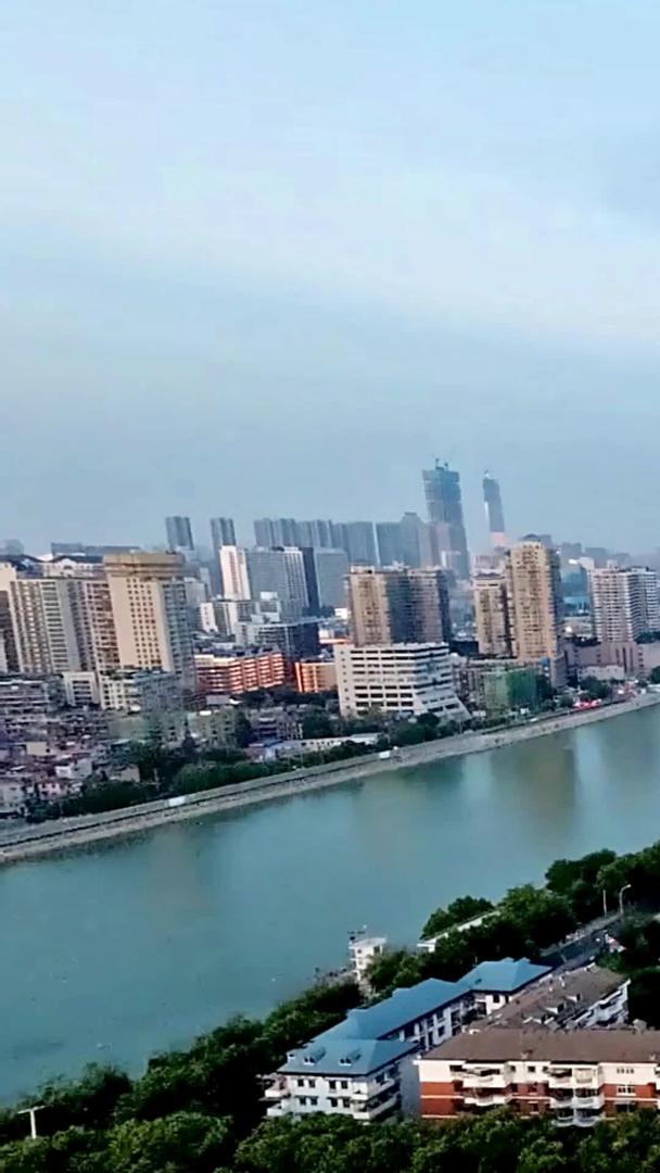 武汉汉江两岸风景延时视频视频的预览图