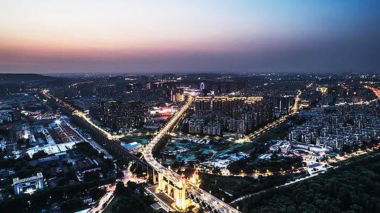 8K航拍延时摄影南京江北新区长江大桥夜景视频的预览图