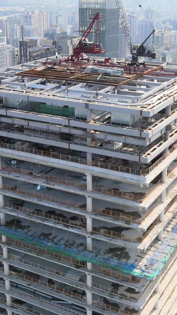 广州一线城市CBD摩天大楼高清航拍建筑工地视频的预览图
