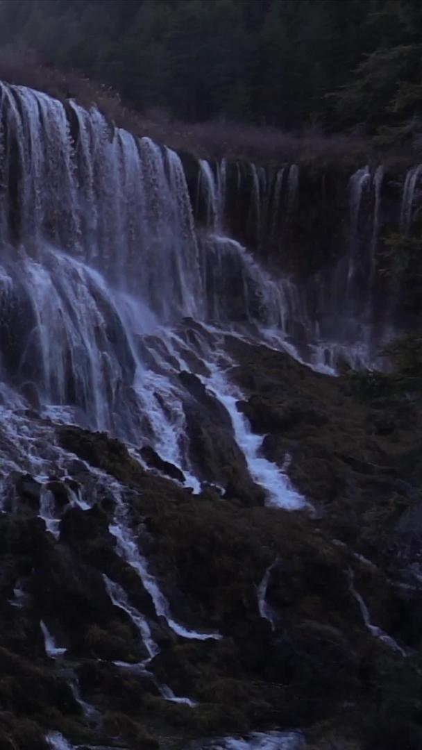 九寨沟瀑布升级拍摄慢镜头视频的预览图