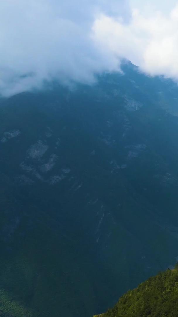 长江三峡祖国航拍大好河山视频的预览图