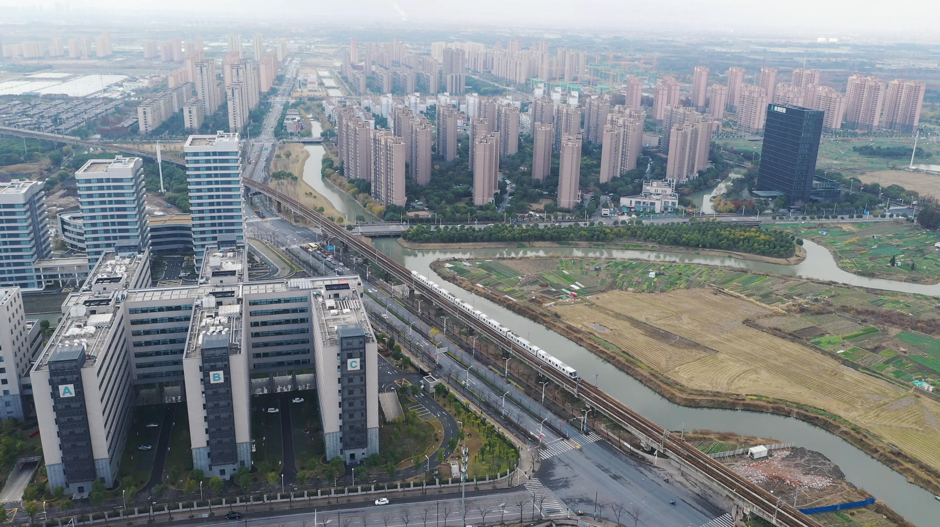 上海嘉定新城小区楼盘视频的预览图