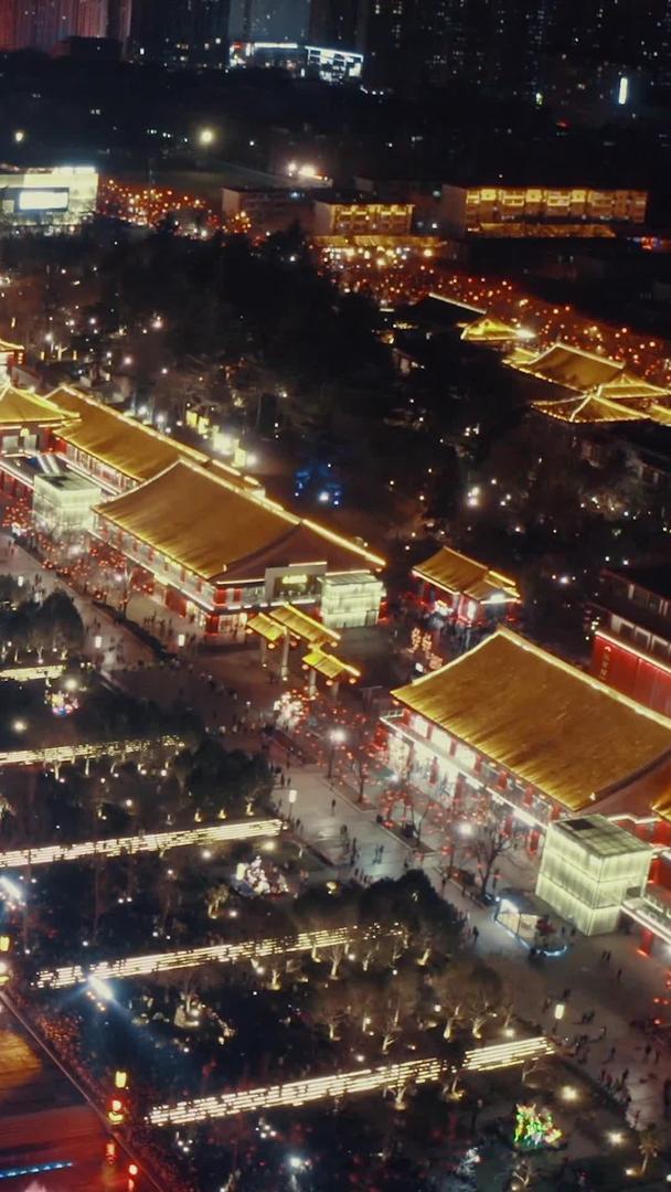 西安大雁塔古建筑航拍夜景城市视频的预览图