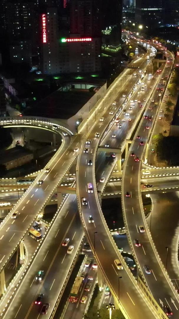 广州市城市高清航拍立体交通中山立交桥夜景车流视频的预览图