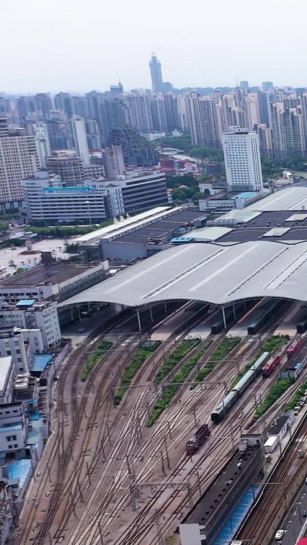 上海火车站航拍视频的预览图