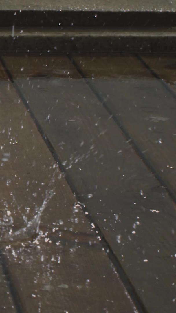 雨水滴实拍视频的预览图
