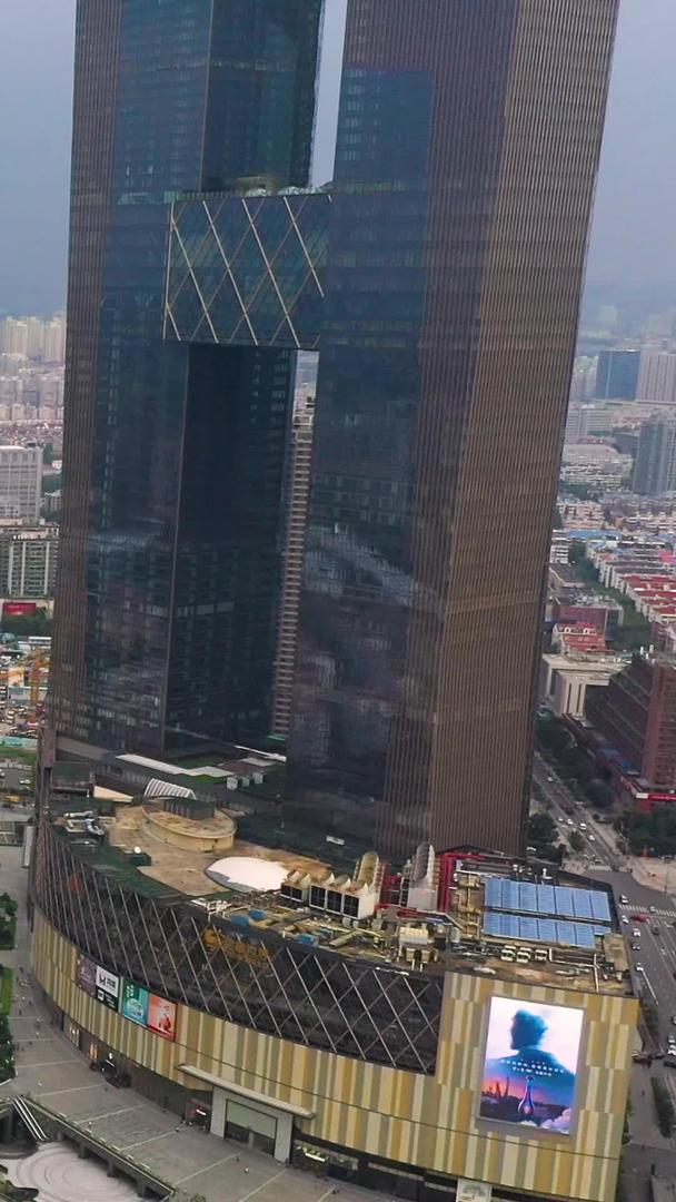 南京建邺CBD超高角度航拍城市建筑群视频的预览图