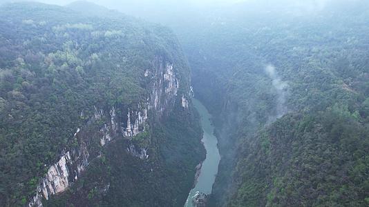 湖南茅岩河4A景区4K自然风光云雾缭绕航拍视频视频的预览图