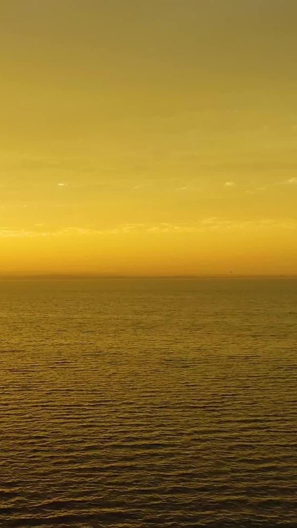 黄河落日航拍视频的预览图