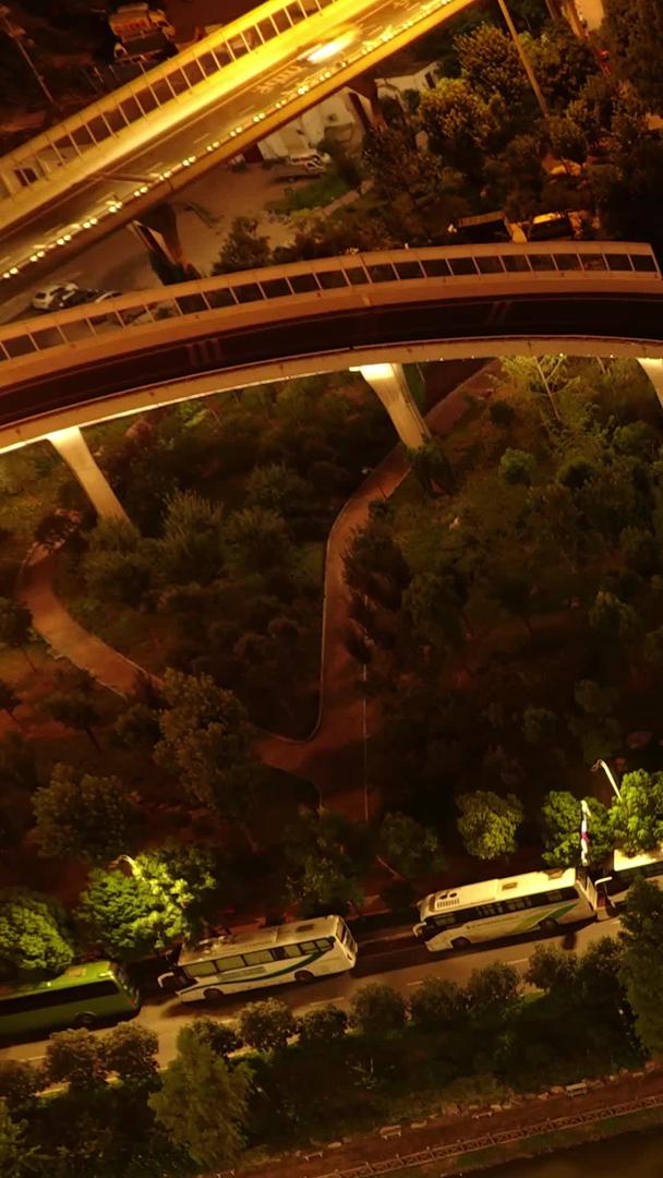 延时摄影5k素材航拍城市夜景交通车流视频的预览图