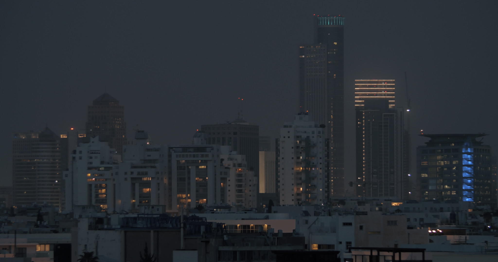 阿维夫市夜景视频的预览图