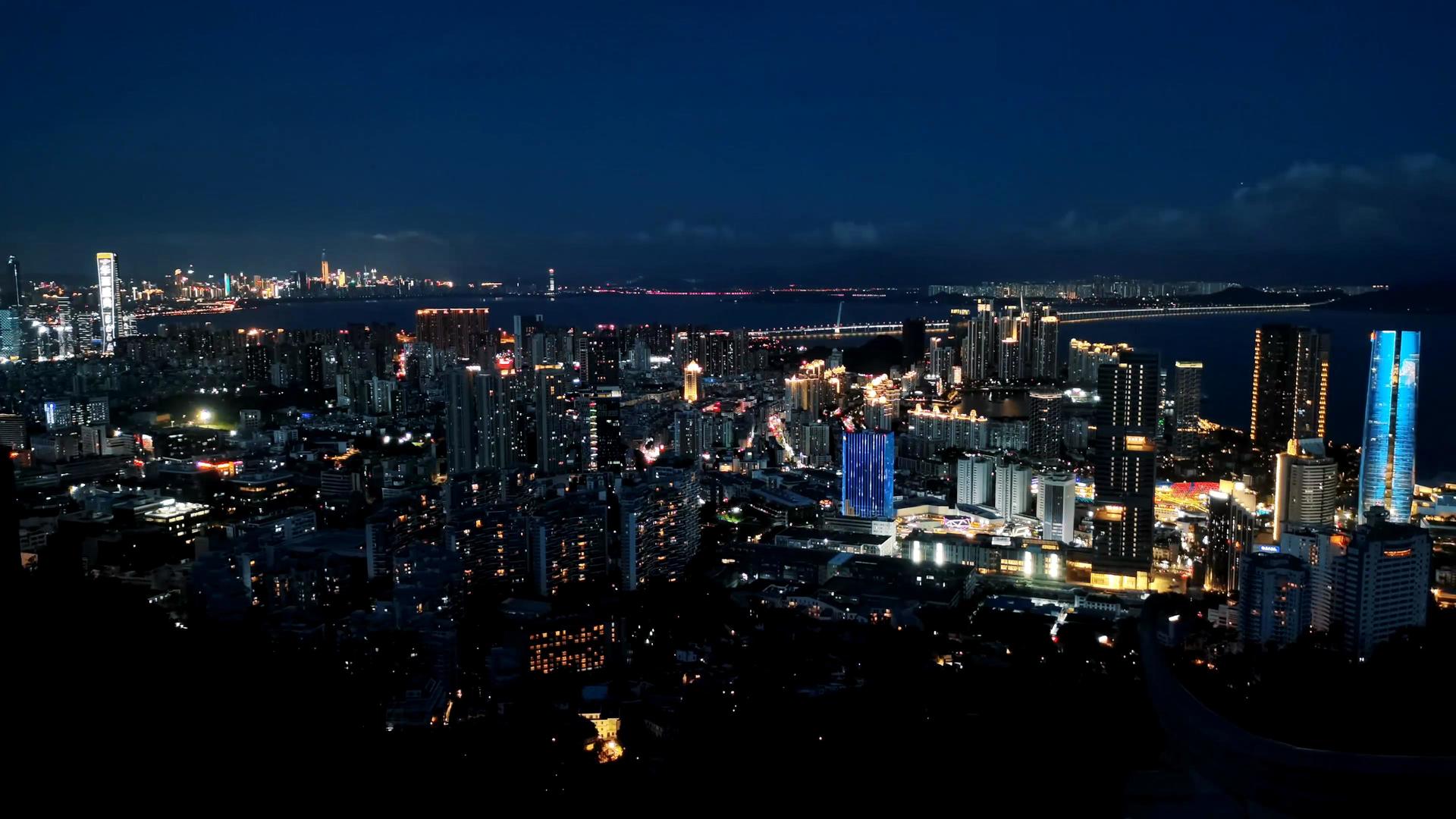 4K沿海城市夜景风光延时视频的预览图