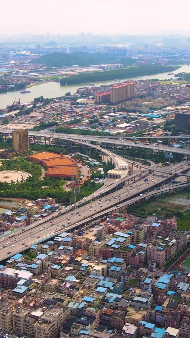 广州城市交通东新高速公路高清航拍视频的预览图