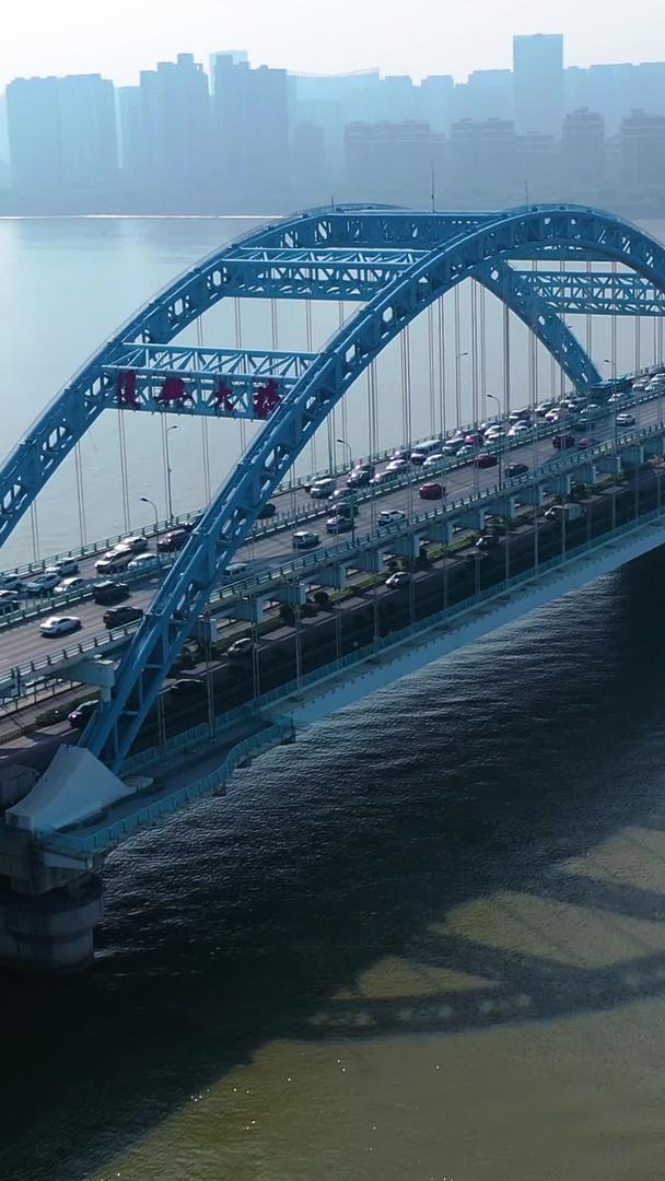 杭州复兴大桥航拍视频的预览图