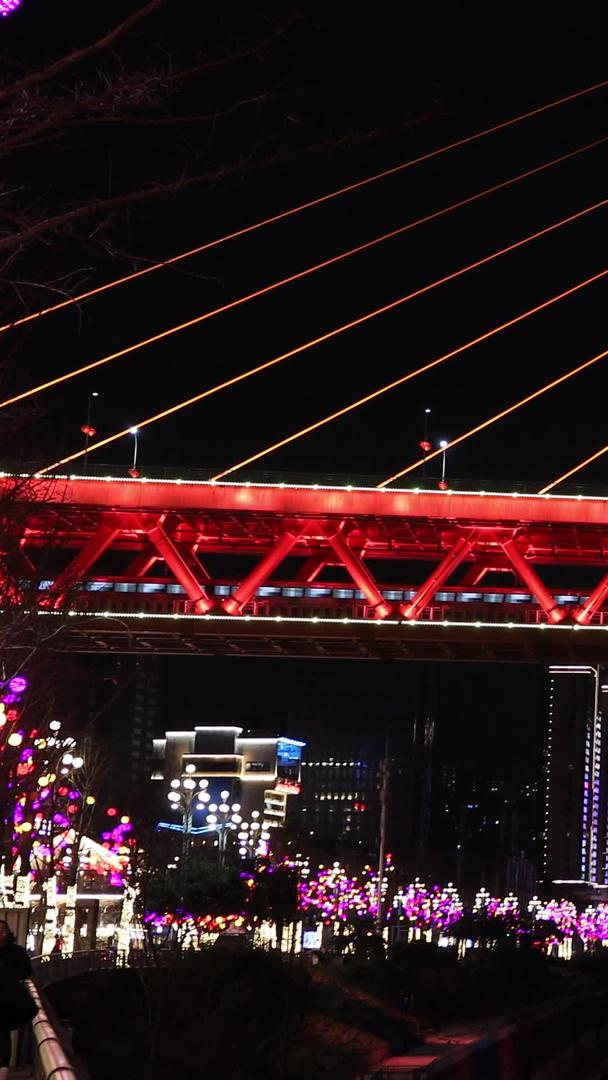 重庆东水门大桥轨道材料材料视频的预览图