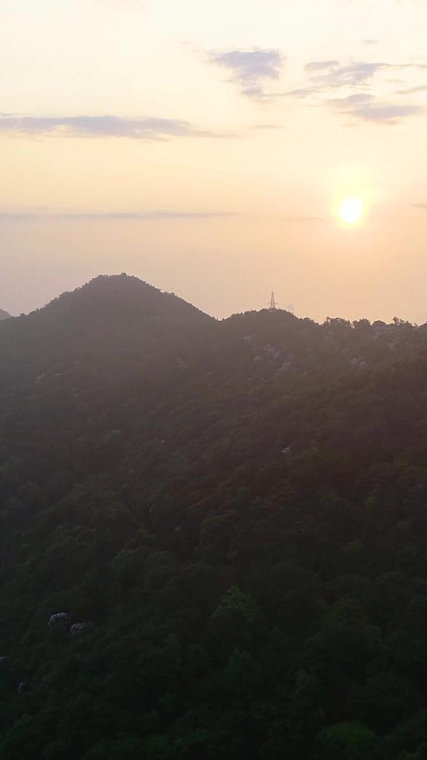 日出美景在深圳梧桐山视频的预览图