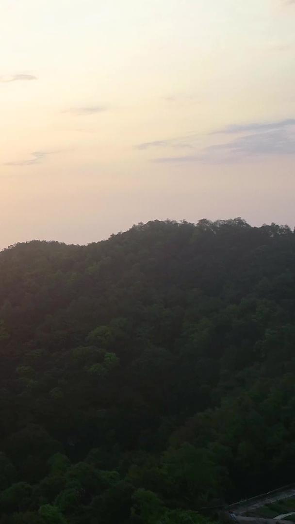 日出美景在深圳梧桐山视频的预览图