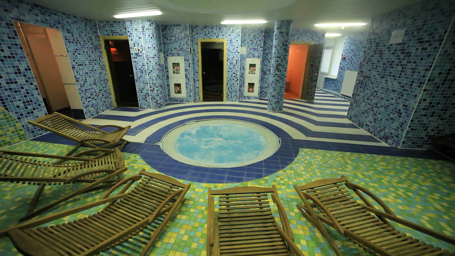 温泉浴中心视频的预览图