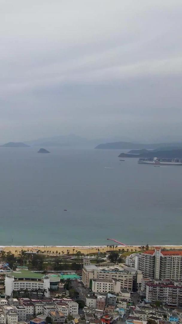 深圳大梅沙滩航拍全景视频的预览图