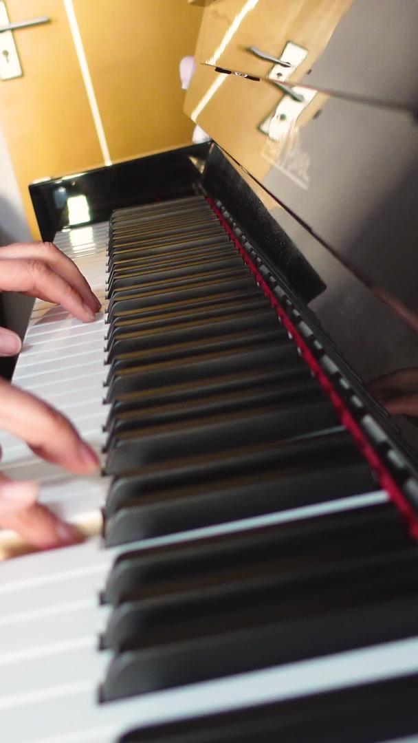 音乐乐器钢琴演奏艺术素材视频的预览图