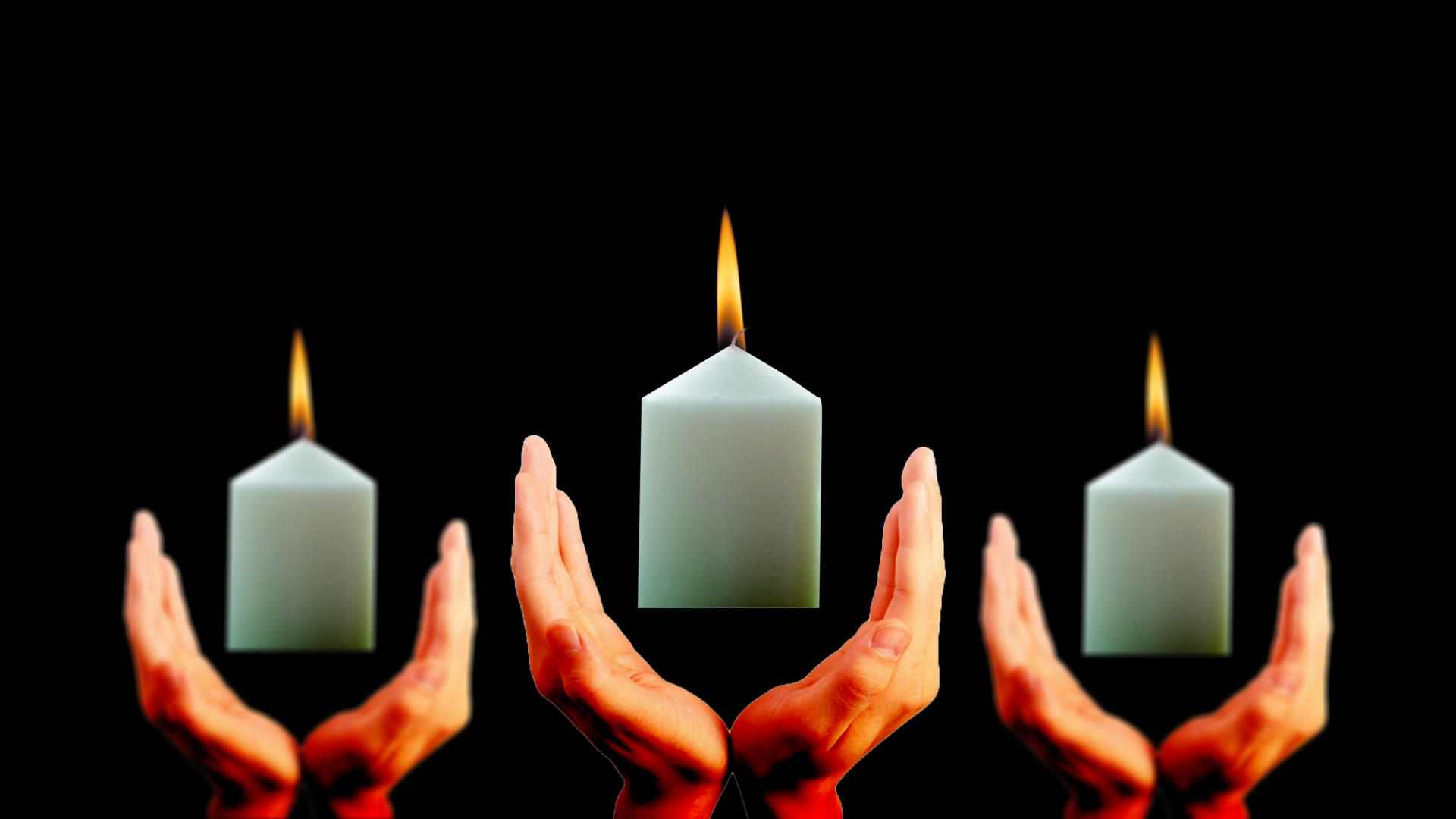 手托起白蜡烛祈福视频的预览图