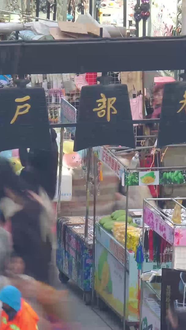 武汉美食街道巷延时摄影视频的预览图