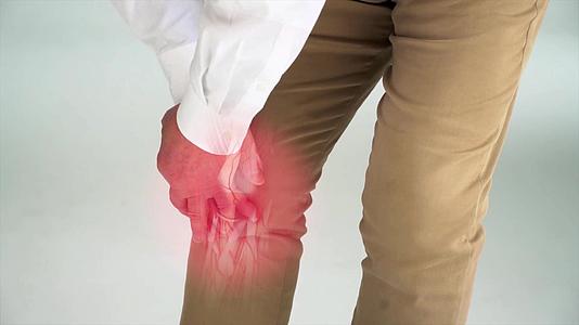 身体部位x膝疼痛不适背景视频视频的预览图