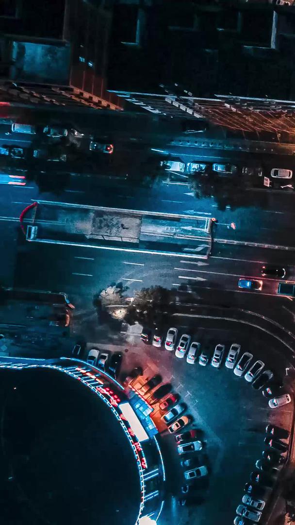 晚上城市交通航拍延迟赛博朋克视频的预览图