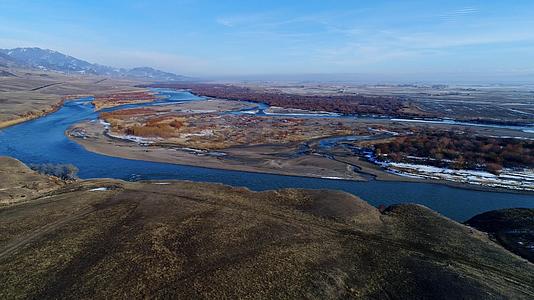 新疆塔里木河视频的预览图