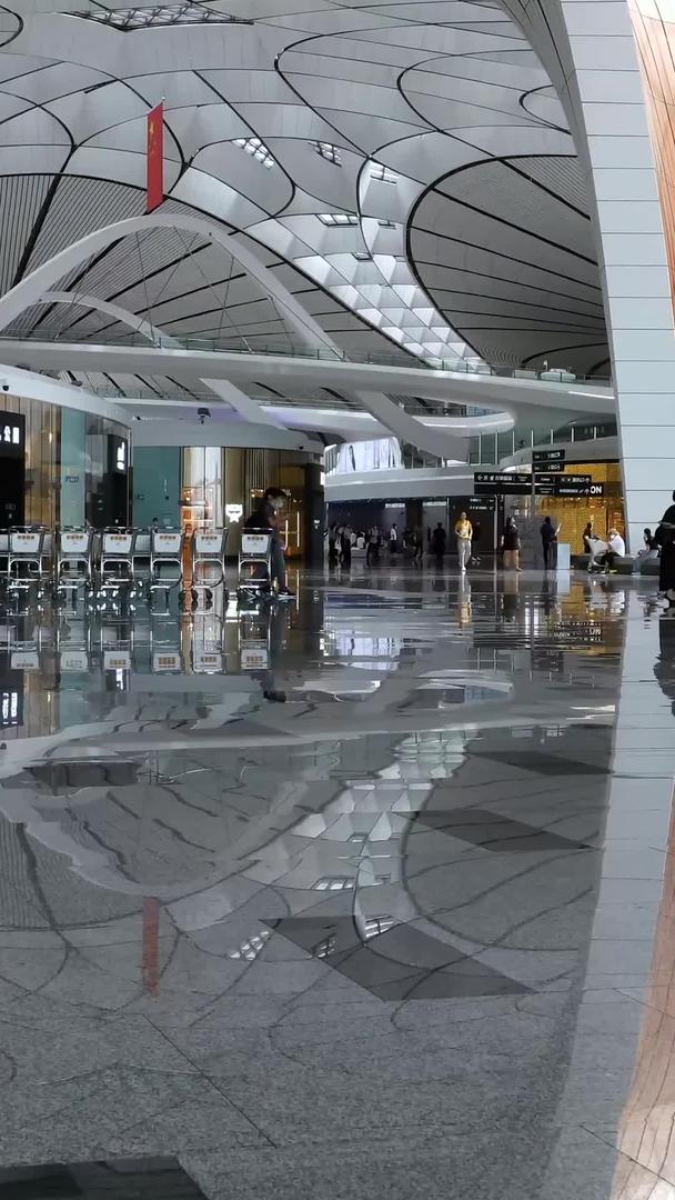北京大兴国际机场内部建筑设计华丽视频的预览图
