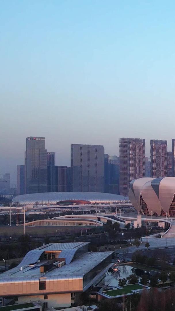 杭州亚运会主会场奥体中心航拍视频的预览图