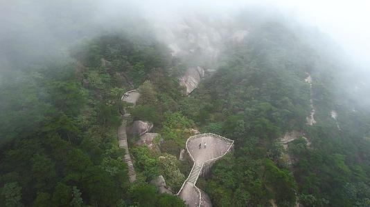 航拍5A安徽安庆天柱山风景区高奔台景点视频视频的预览图