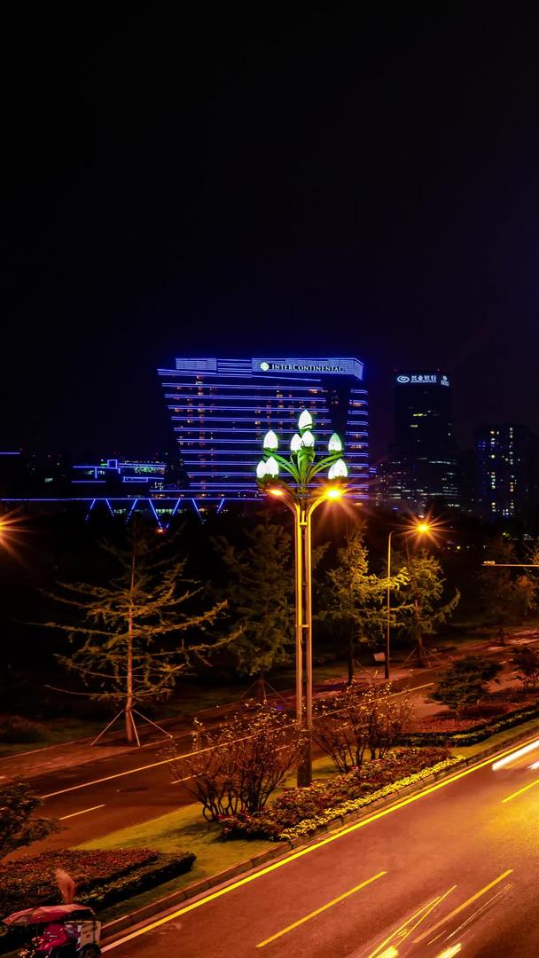 延时摄影成都天府新区高新区世纪城车流夜景视频的预览图