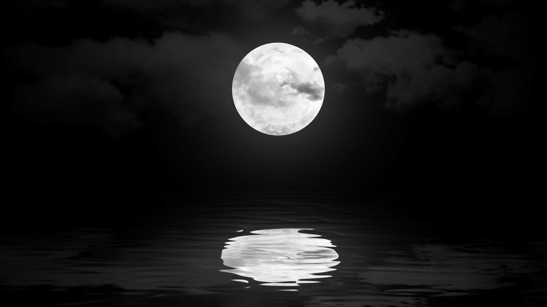 宁静唯美月亮背景4k视频的预览图