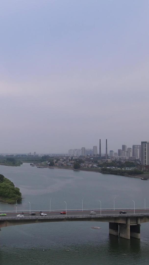 湖北襄阳汉江大桥道路交通材料湖北视频的预览图