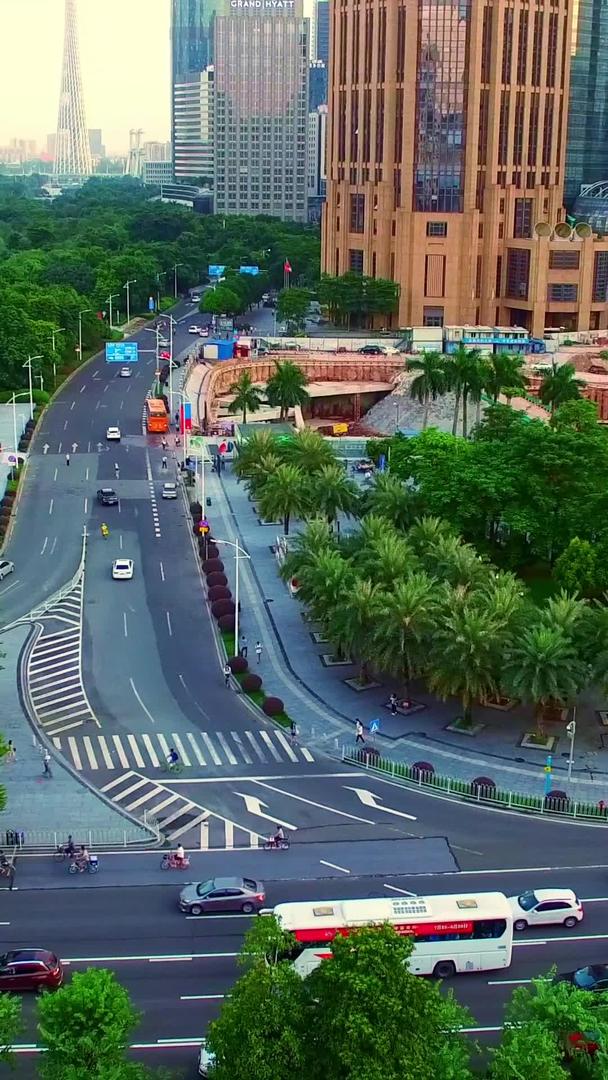 广州城市街道航拍视频的预览图