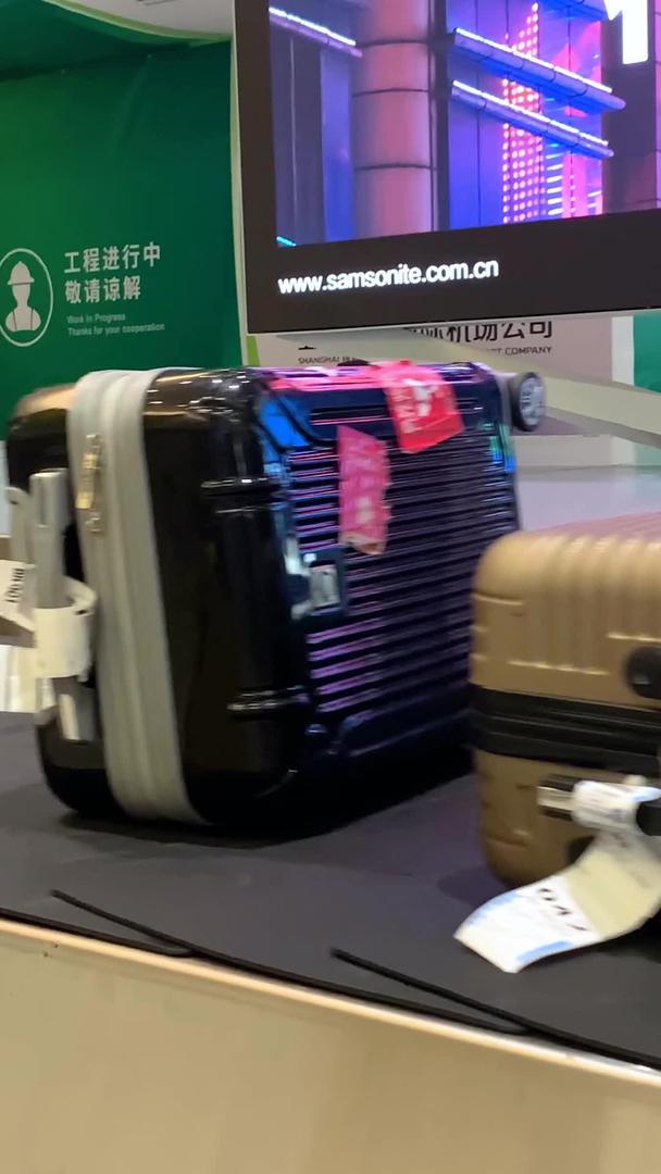 传输带视频的上海虹桥机场行李大厅视频的预览图