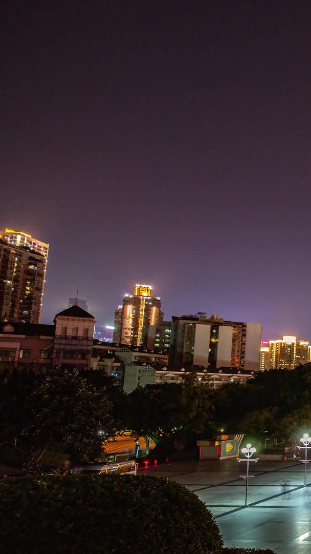 延迟拍摄重庆市人民大礼堂夜景视频的预览图