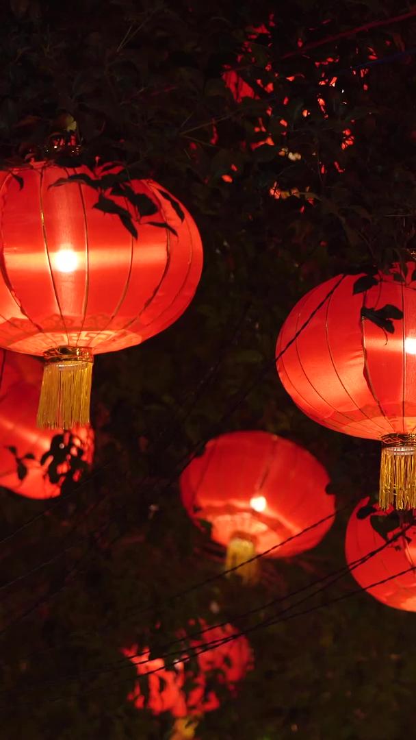 大红灯笼庆祝新春节气氛视频的预览图