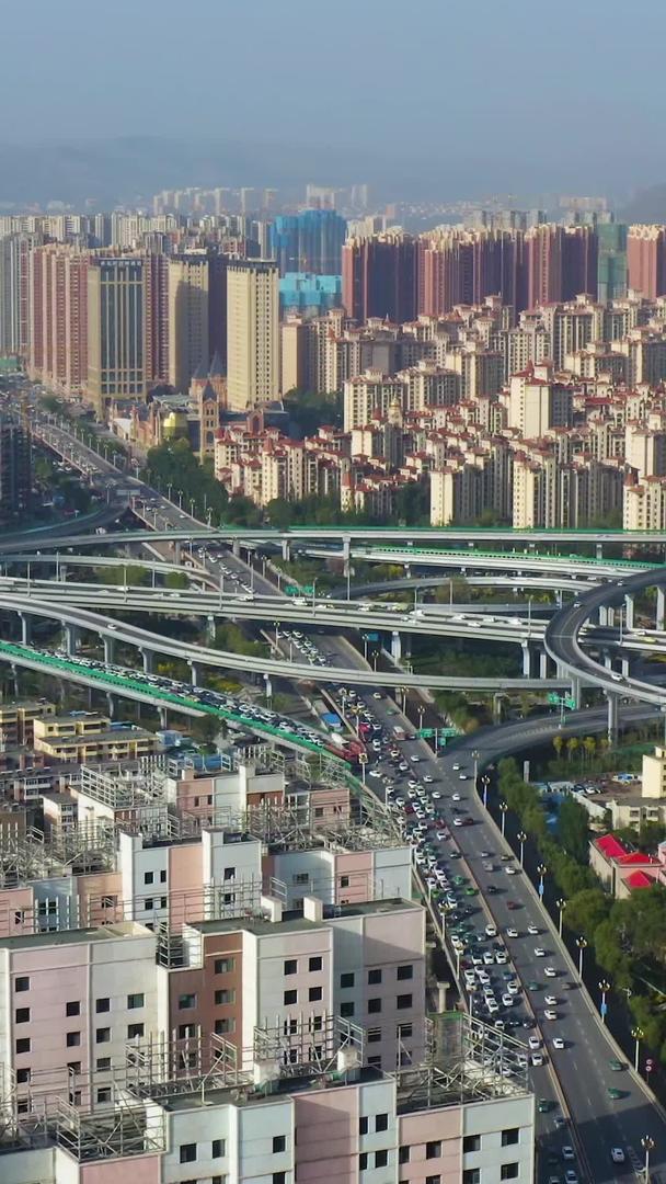 青海西宁市立交桥航拍视频的预览图