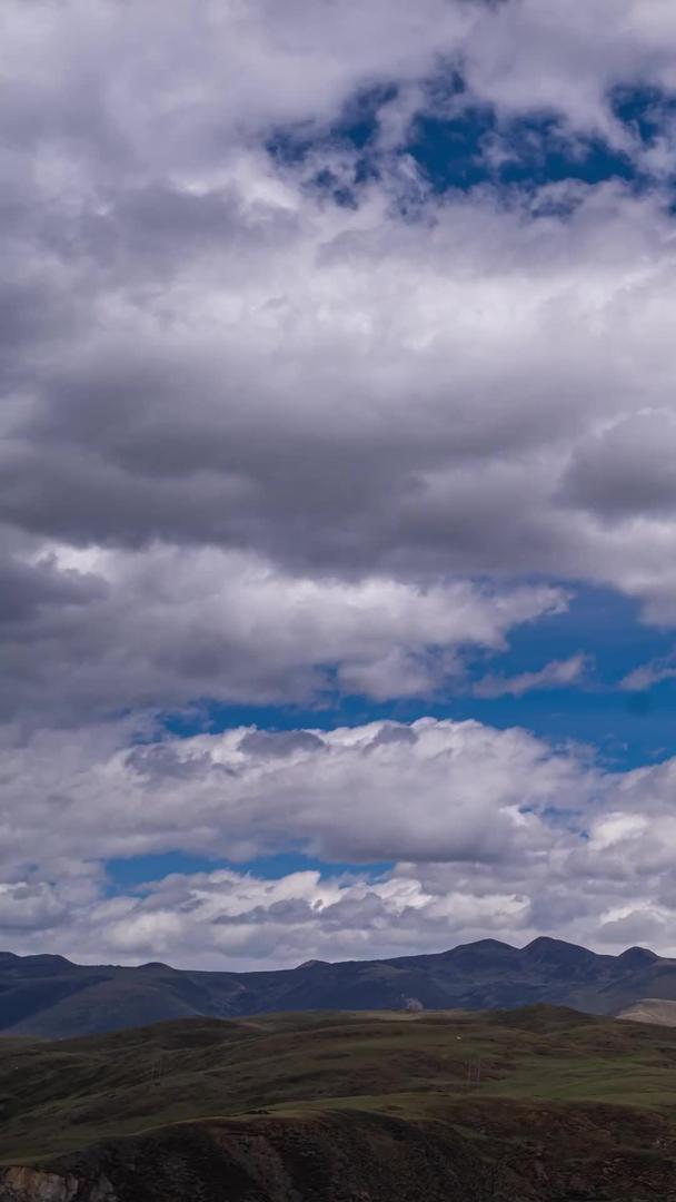 亚拉雪山蓝天白云的塔公大草原视频的预览图