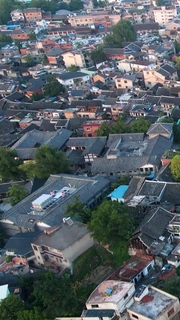 贵州青岩古镇航拍全景视频素材视频的预览图
