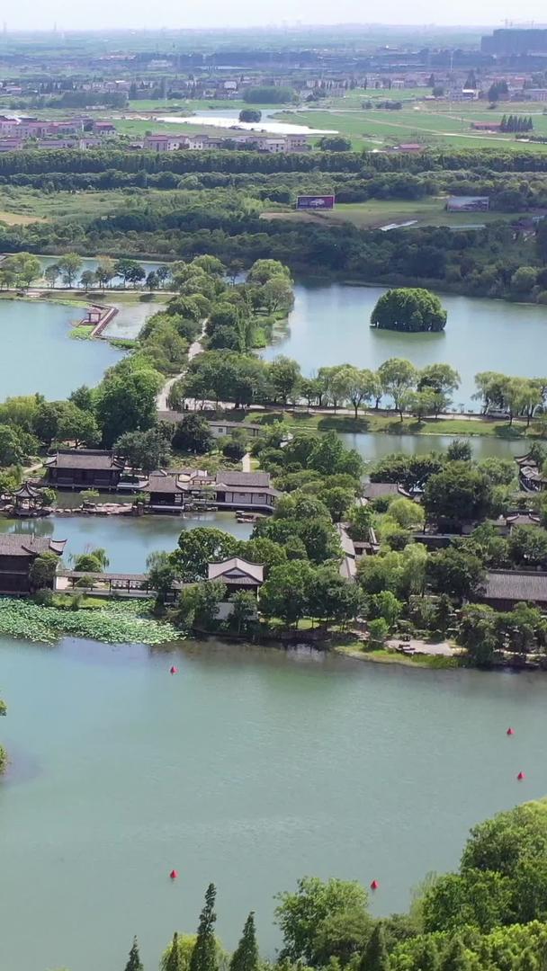 江苏常熟尚湖风光航拍视频视频的预览图