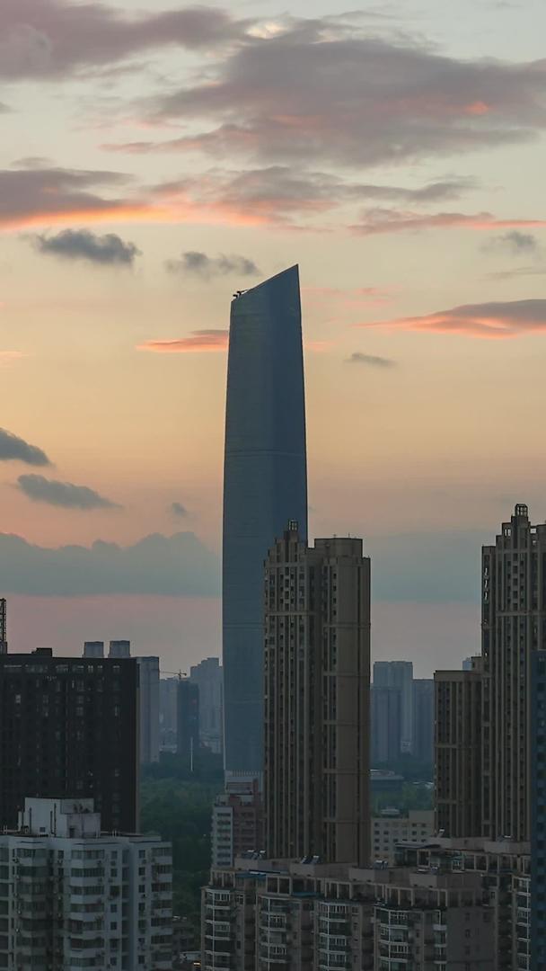 延时摄影城市天际线夕阳夕阳天空自然风光素材视频的预览图