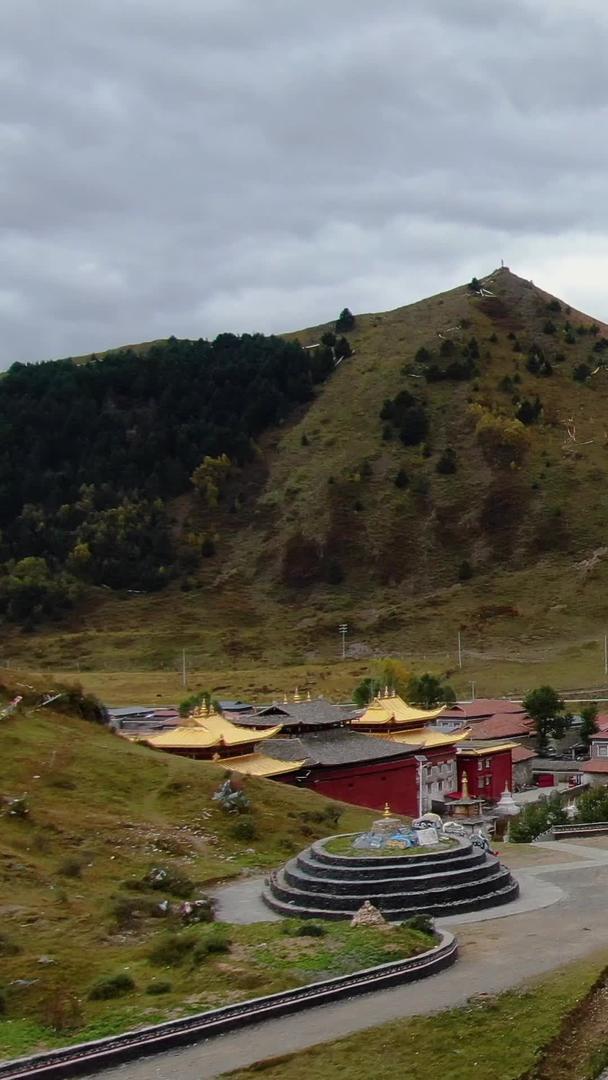 甘孜藏族自治州佛教建筑塔公寺全景视频的预览图