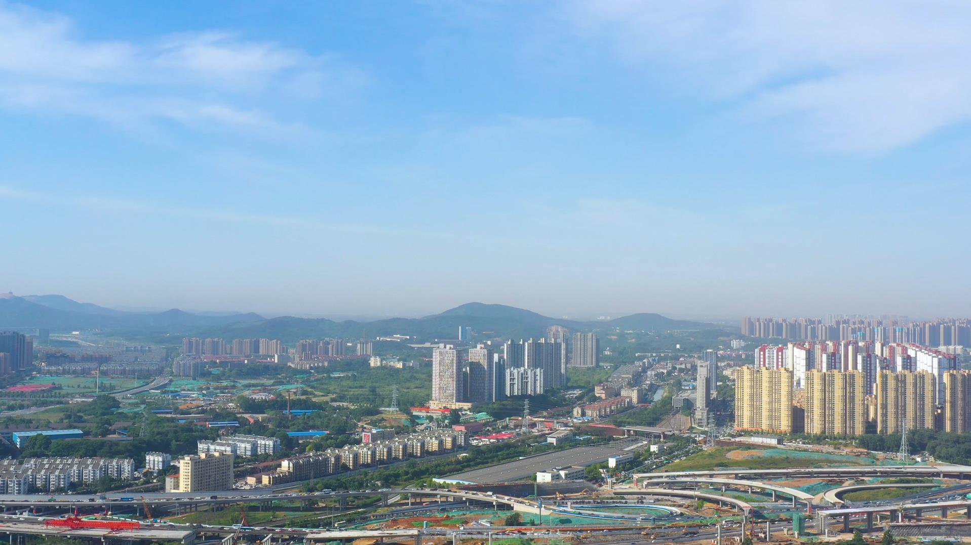南京河西奥体CBD清晨油坊桥建筑群视频的预览图